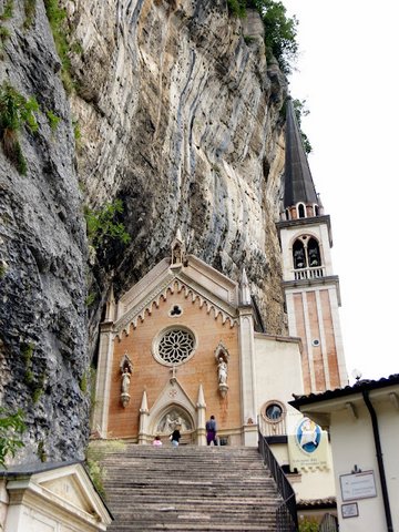 7-Madonna della Corona-a.JPG